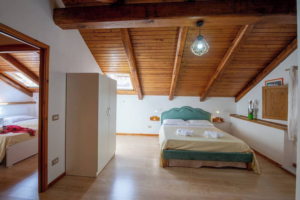 Foto 3 von 18: Maison Antica - One Step Away From the Sea
