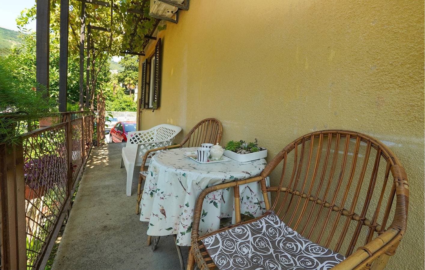 Foto 2 von 18: Gemütliche Ferienwohnung mit Meerblick, WLAN, Klimaanlage und Garten – 800 m vom Strand entfernt