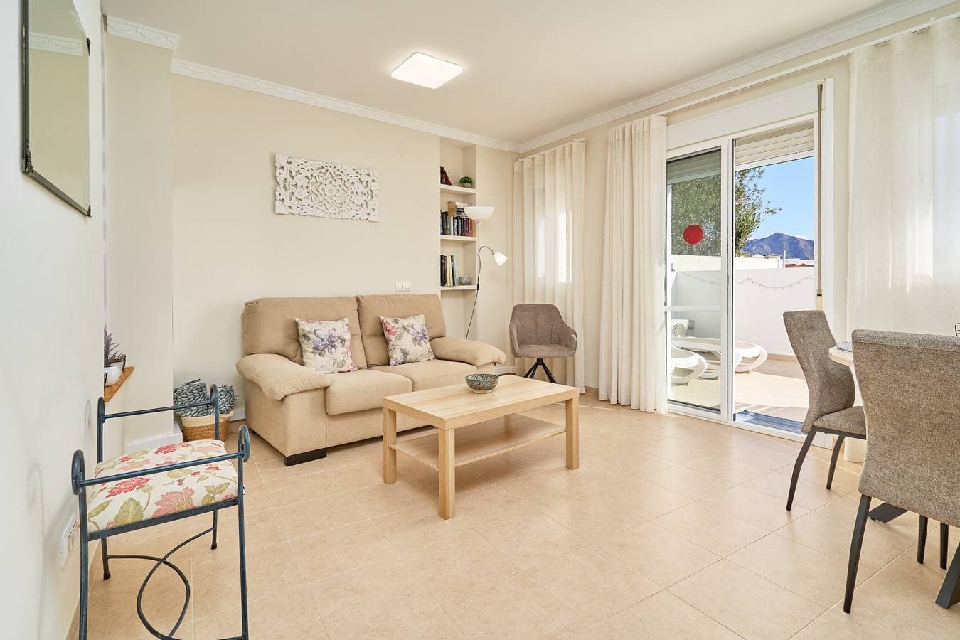 Foto 2 von 31: Ferienwohnung Fernandita für Paare mit 2 privaten Terrassen, WLAN und Grill, strandnah
