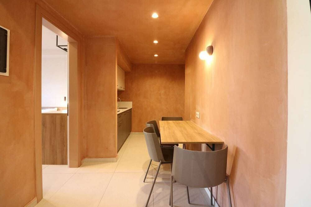 Foto 8 von 14: Elegant and Spacious Deluxe Apartment