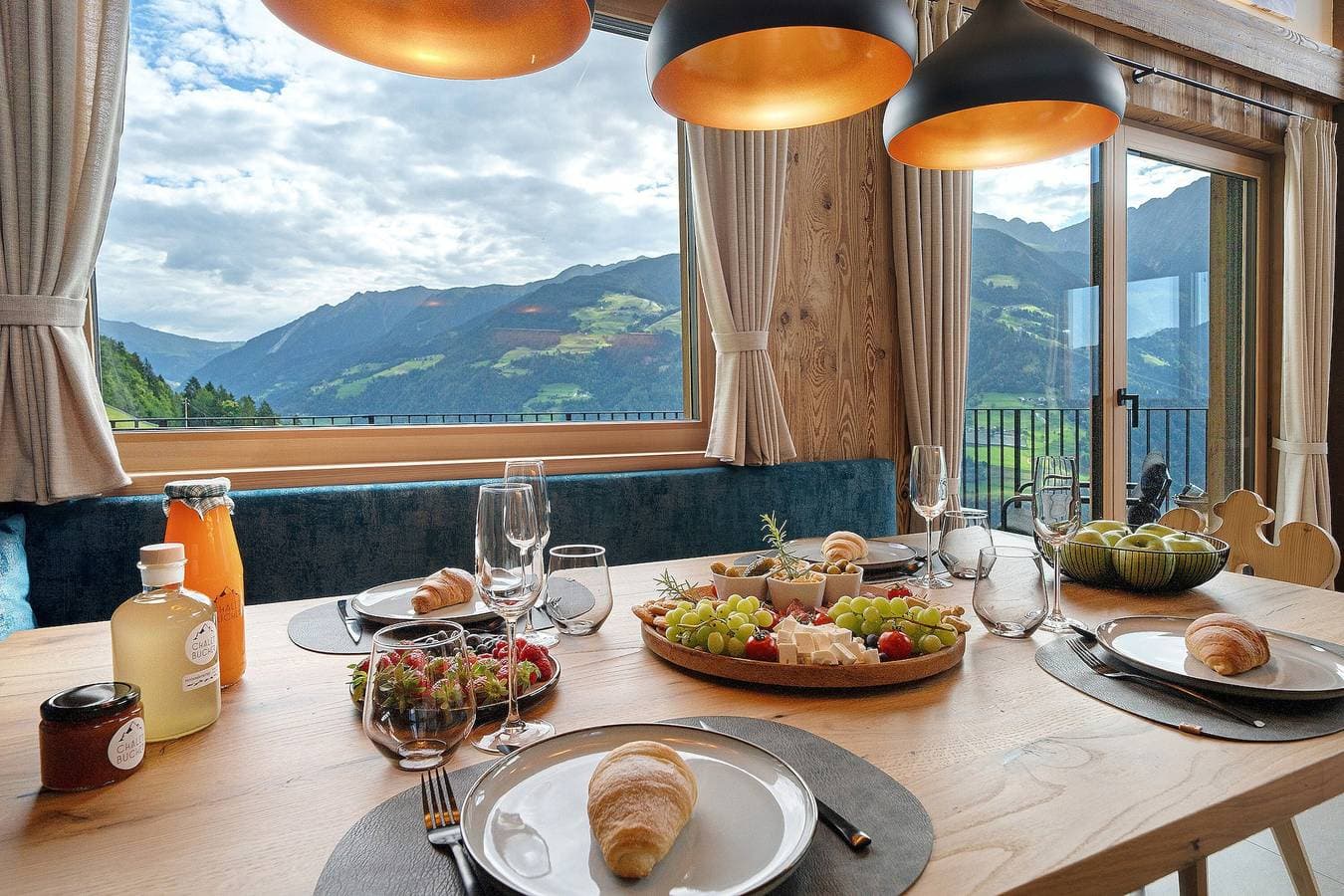 Foto 10 von 39: Chalet Bucher mit Whirlpool, Sauna und einen atemberaubenden Ausblick