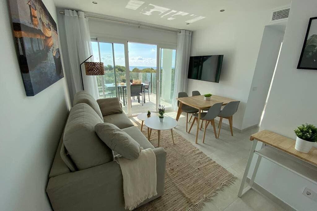 Foto 5 von 42: Two-Bedroom Apartment