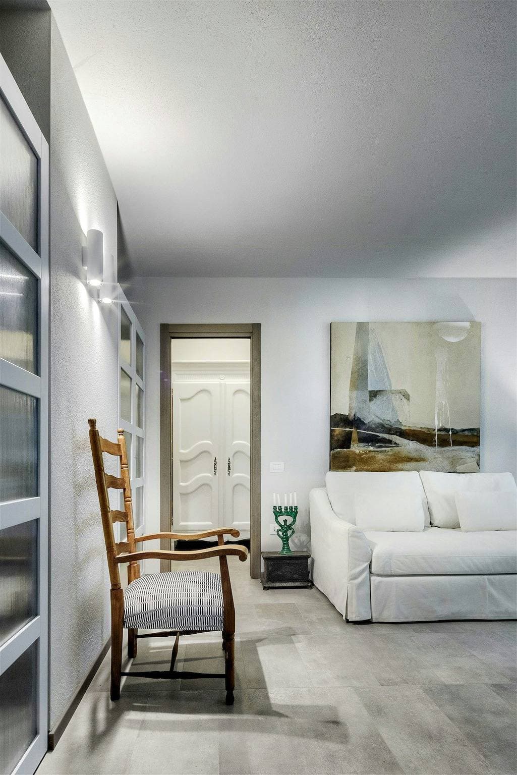 Foto 8 von 50: Architektenvilla mit Pool inmitten von Olivenbäumen