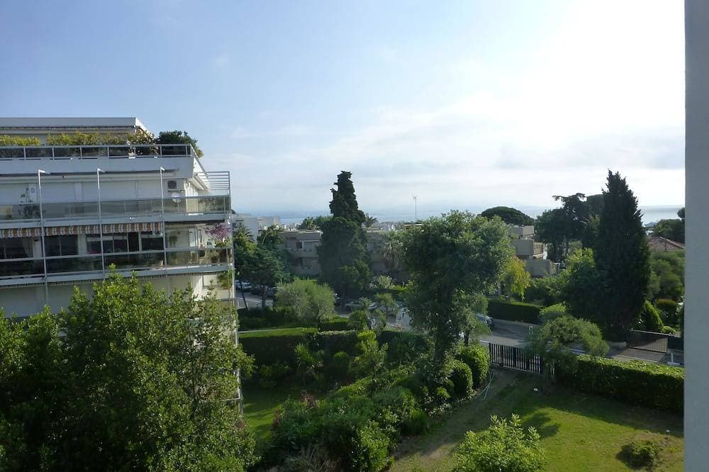 Foto 5 von 6: Studio with swimming pool very close to beaches and shops