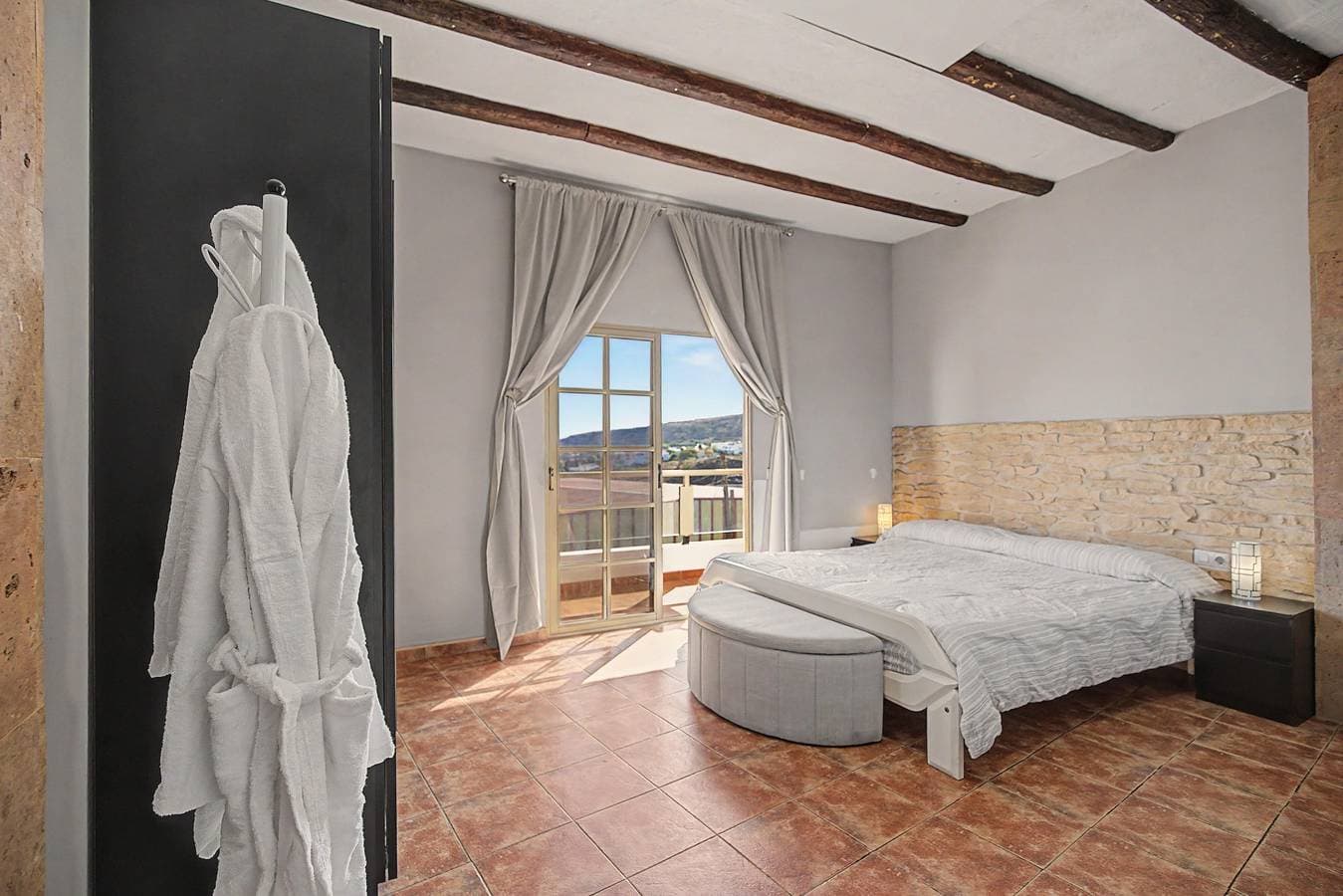 Foto 8 von 33: Ferienwohnung 'Apartamento Buen Lugar' mit Meerblick und Balkon