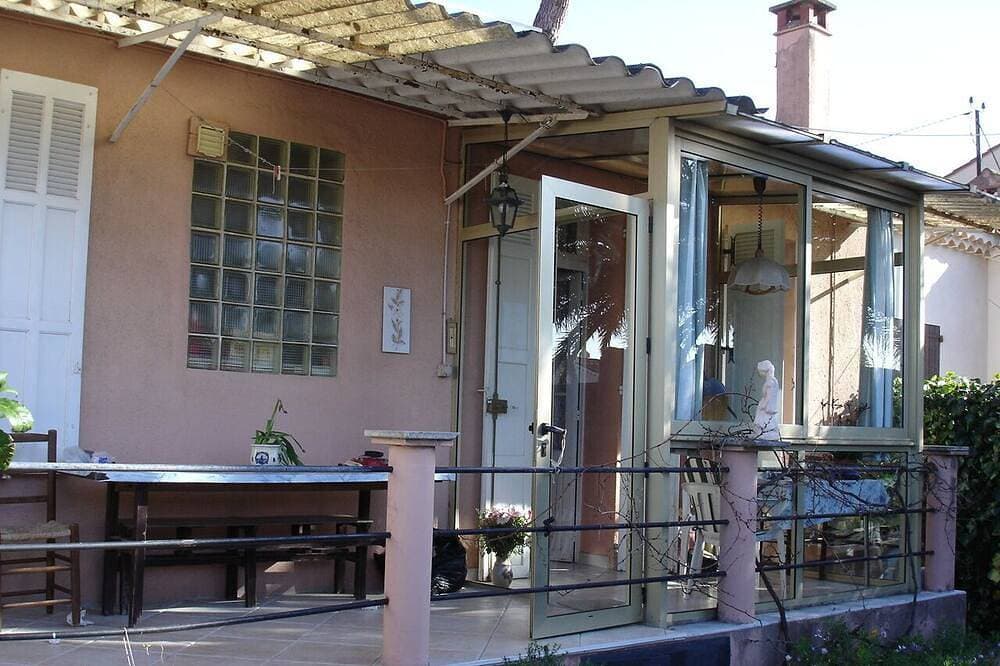Foto 12 von 30: Ruhig gelegenes Ferienhaus mit 4 Zi & 2 Badzi in Strandnähe.