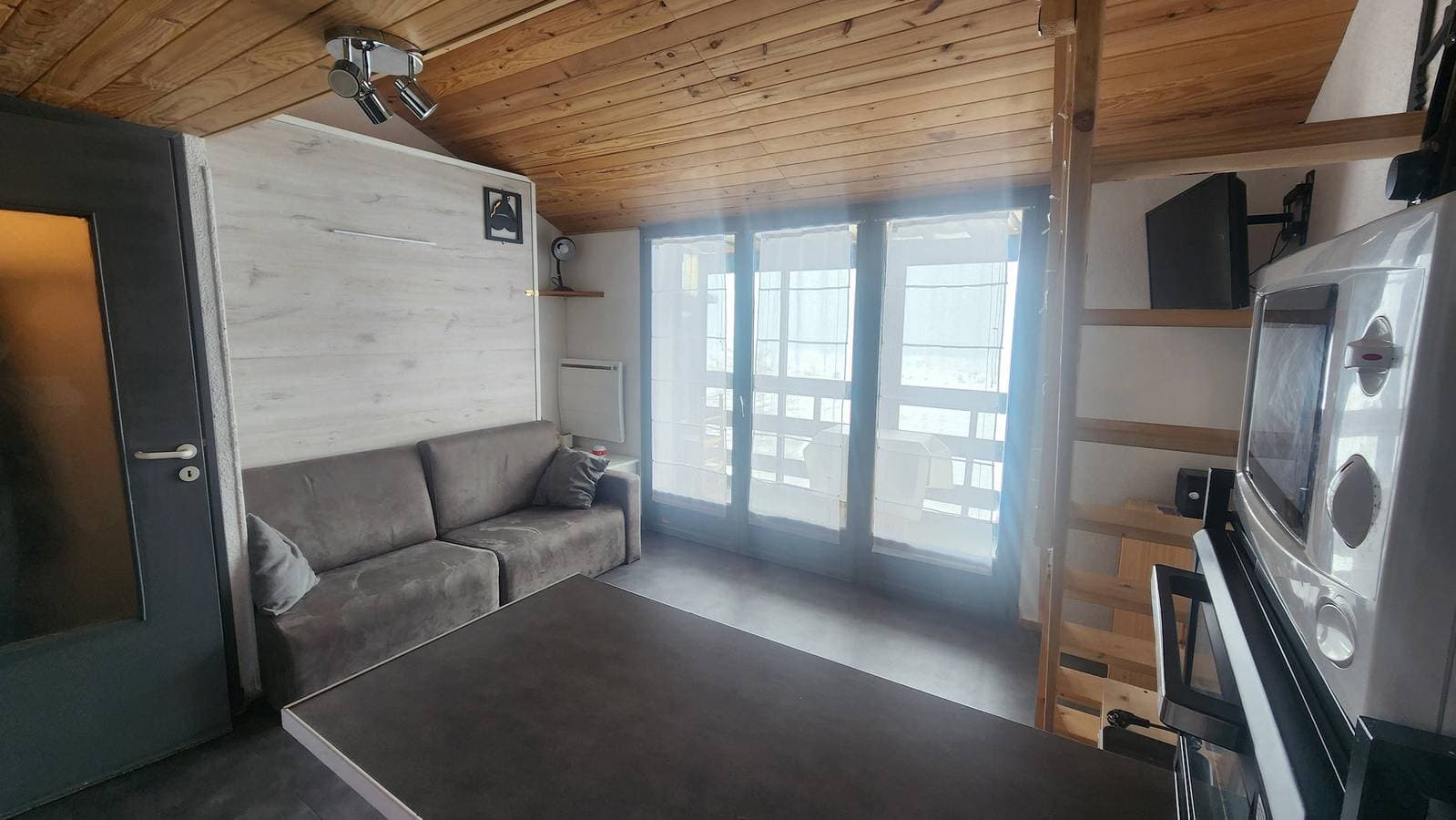 Foto 2 von 13: Ferienwohnung für 4 Personen mit Balkon