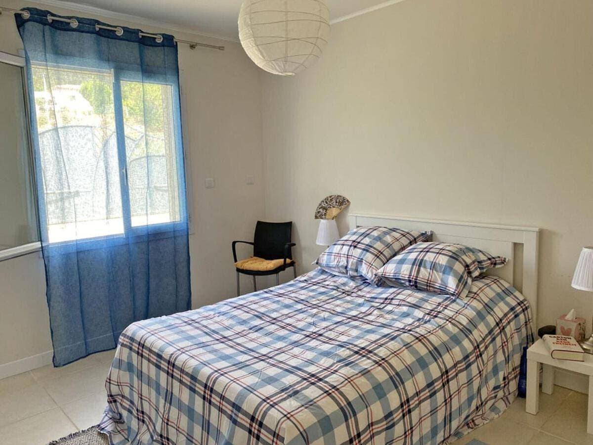 Foto 4 von 33: Three-Bedroom Apartment