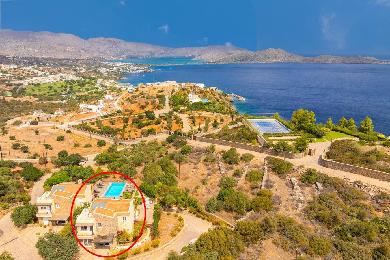 Foto 3 von 28: Villa für 10 Personen mit Balkon