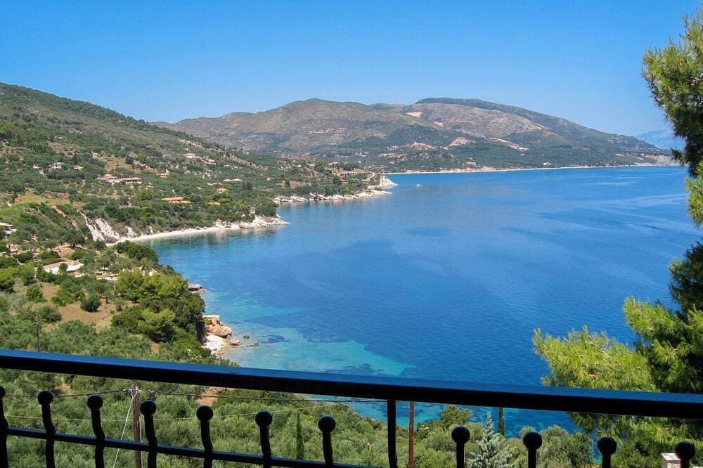 Villas Cavo Marathia - Studio mit Panorama-Meerblick und Pool in Traumlage 1