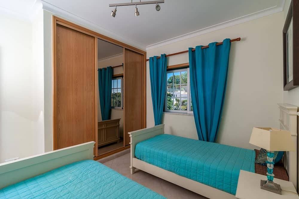 Foto 5 von 23: Ferienwohnung mit 2 Schlafzimmern und Balkon