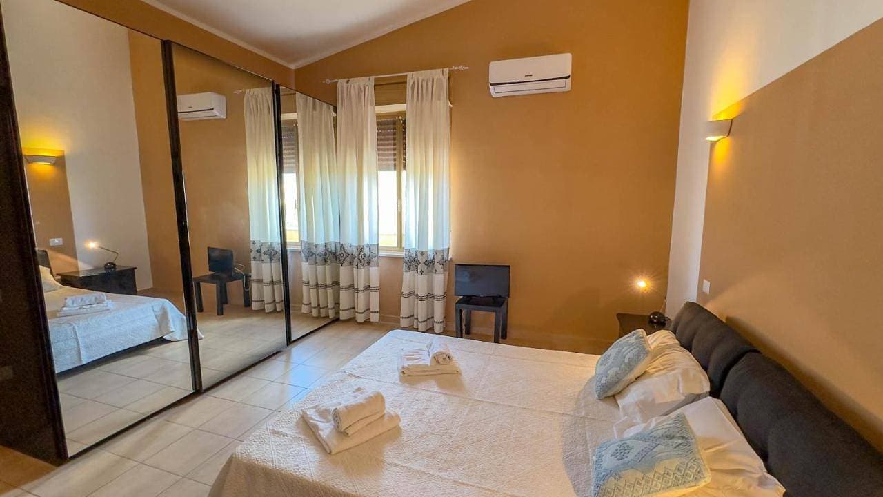 Foto 8 von 16: Double Room with Private Bathroom