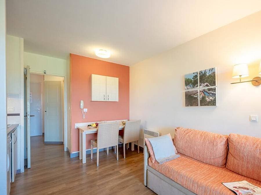 Foto 1 von 36: Pierre & Vacances Village Cap Esterel - Studio 4 personen - Studio 4 Personen - 1 Schlafbereich - Terrasse