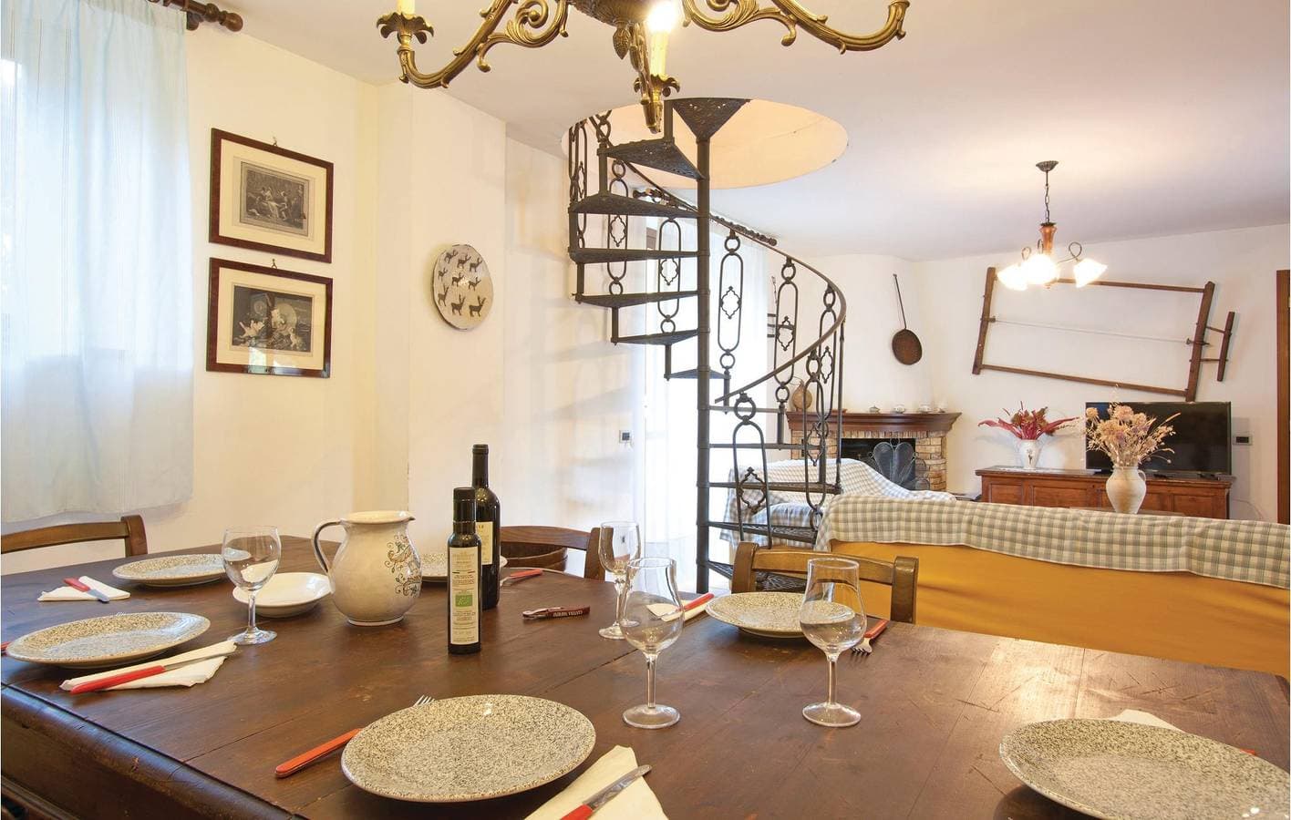 Foto 11 von 27: 150m² Wohnung: WiFi, Parkplatz, Pool & See 1,5km