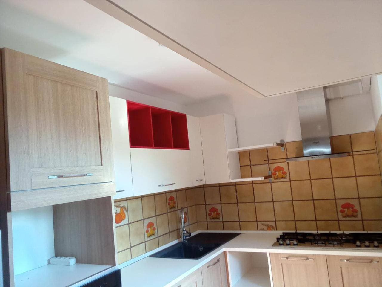 Foto 13 von 27: Two-Bedroom Apartment