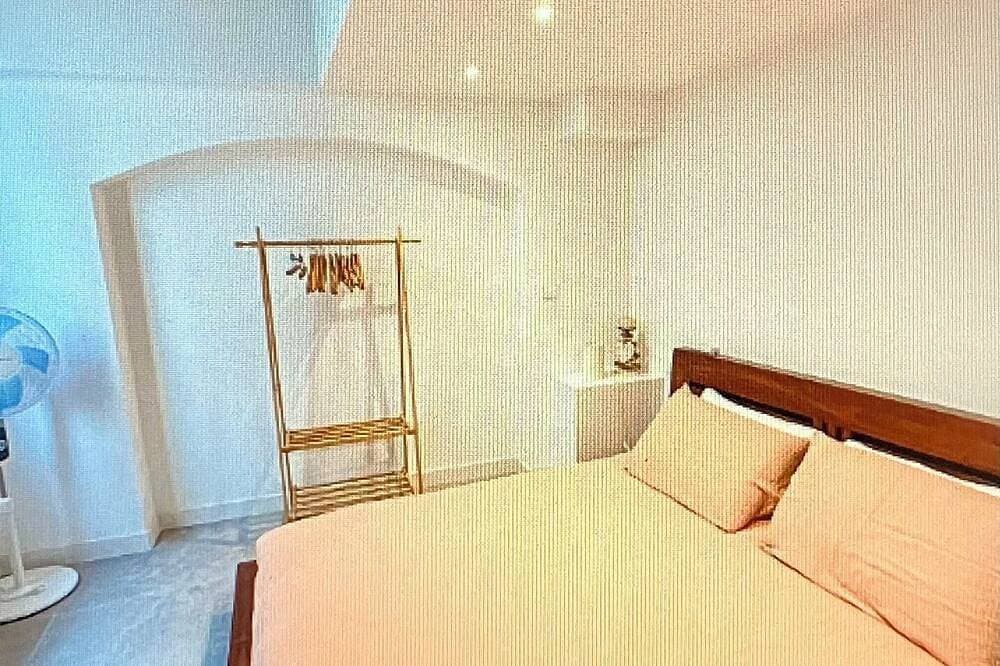 Foto 2 von 9: Chic stay in Cannes - Cosy room close to beaches and Palais