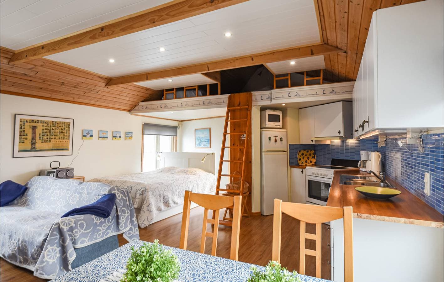 Foto 4 von 23: Ferienwohnung für 4 Personen mit Terrasse