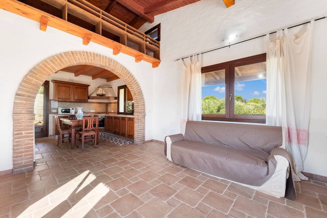 Foto 4 von 24: Villa "Is Sorrisi" mit privater Veranda zwei km vom Meer entfernt