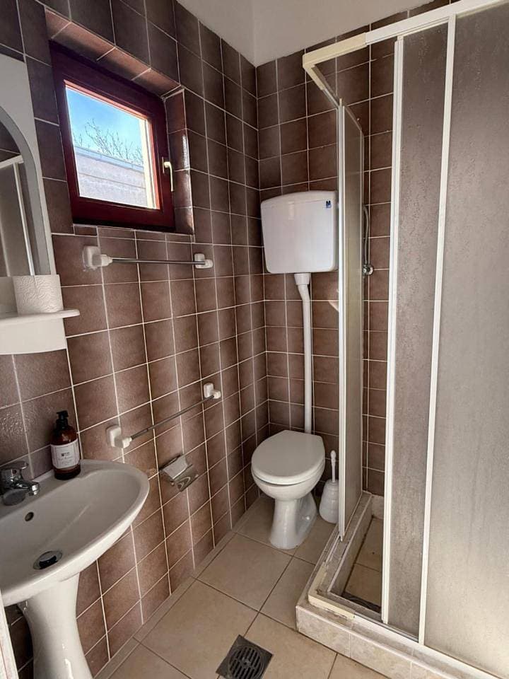 Foto 7 von 8: Budget Twin Room