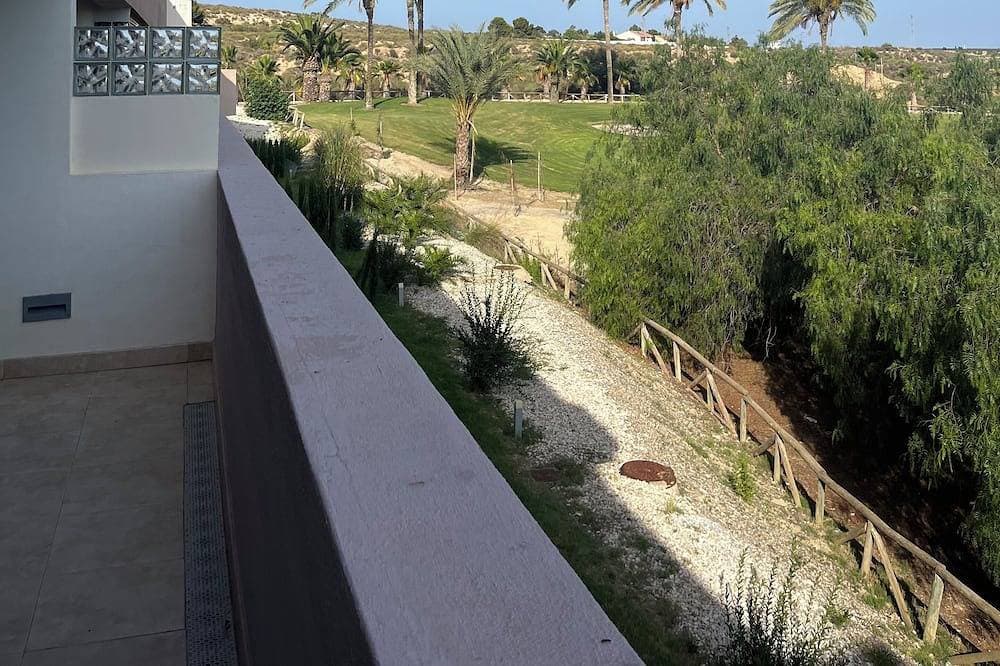 Modern 2 bedroom apartment in Valle del Este golf resort 1