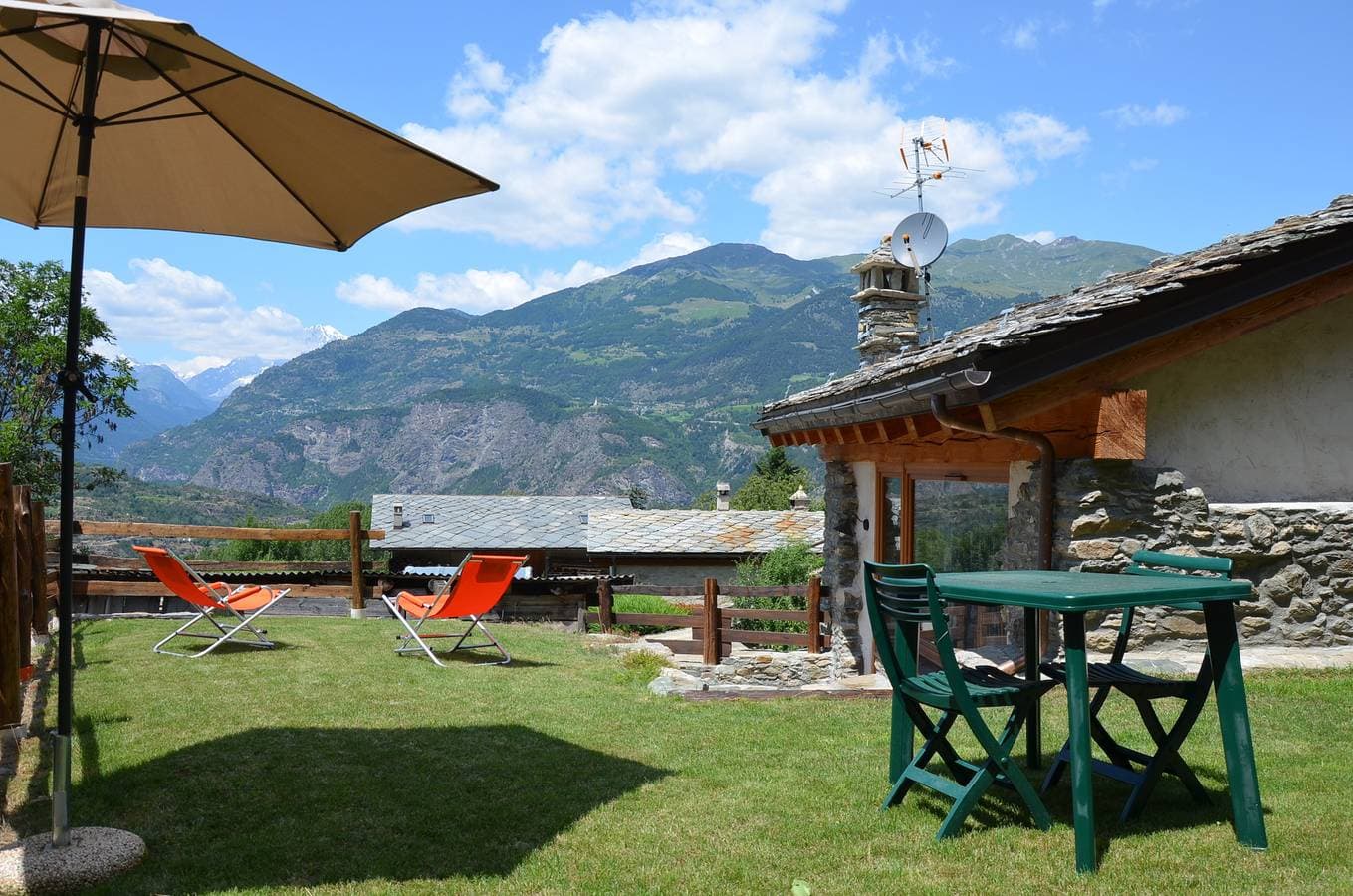Foto 3 von 25: Villa mit Garten und bezauberndem Panorama