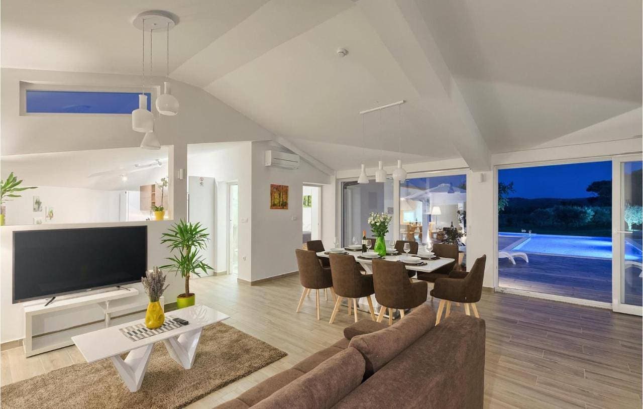 Foto 13 von 29: Three-Bedroom Holiday Home