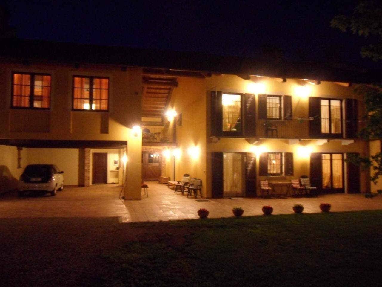 Foto 4 von 9: Quadruple Room
