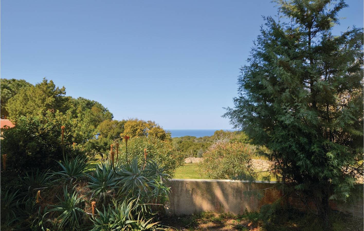 Foto 4 von 20: Meerblick-Apartment mit Pool, Terrasse & WiFi