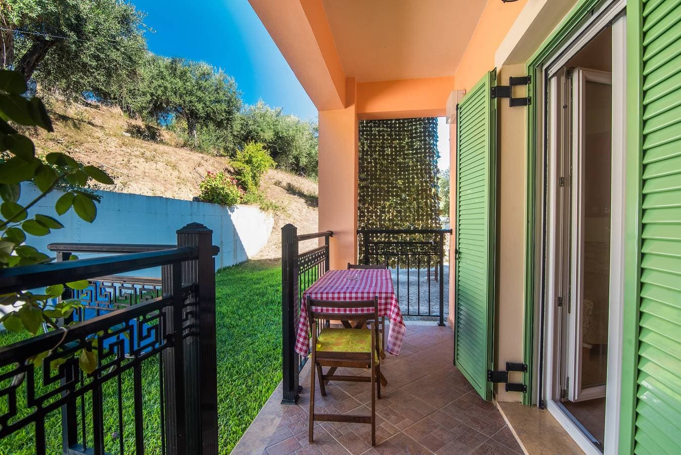 Foto 4 von 22: Einzimmerapartment 'Villa Pepy Studio 3' nahe dem Strand mit Garten & WLAN