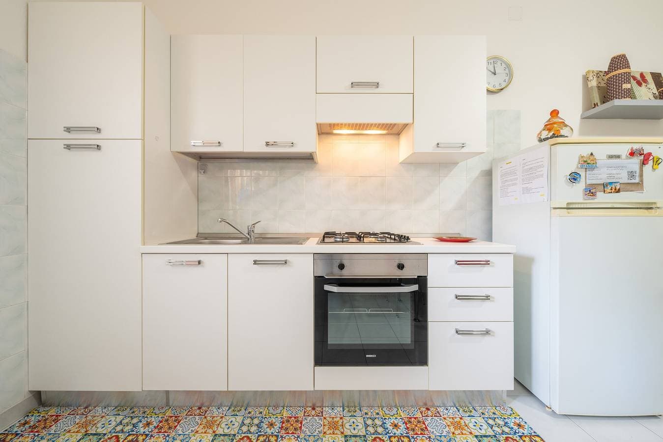 Foto 7 von 28: Ferienwohnung 'Gerani Rossi' mit Gemeinschaftsgarten, Wi-Fi und Klimaanlage