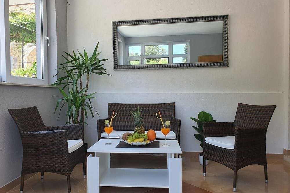 Foto 10 von 14: Apartments A & M - Studio mit Balkon und Meerblick (A4)