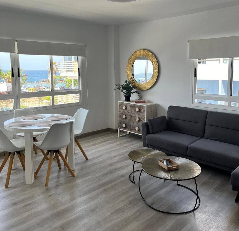 CORNELIAS HOME TC2 between LAS VISTAS & LOS CRISTIANOS BEACH 1