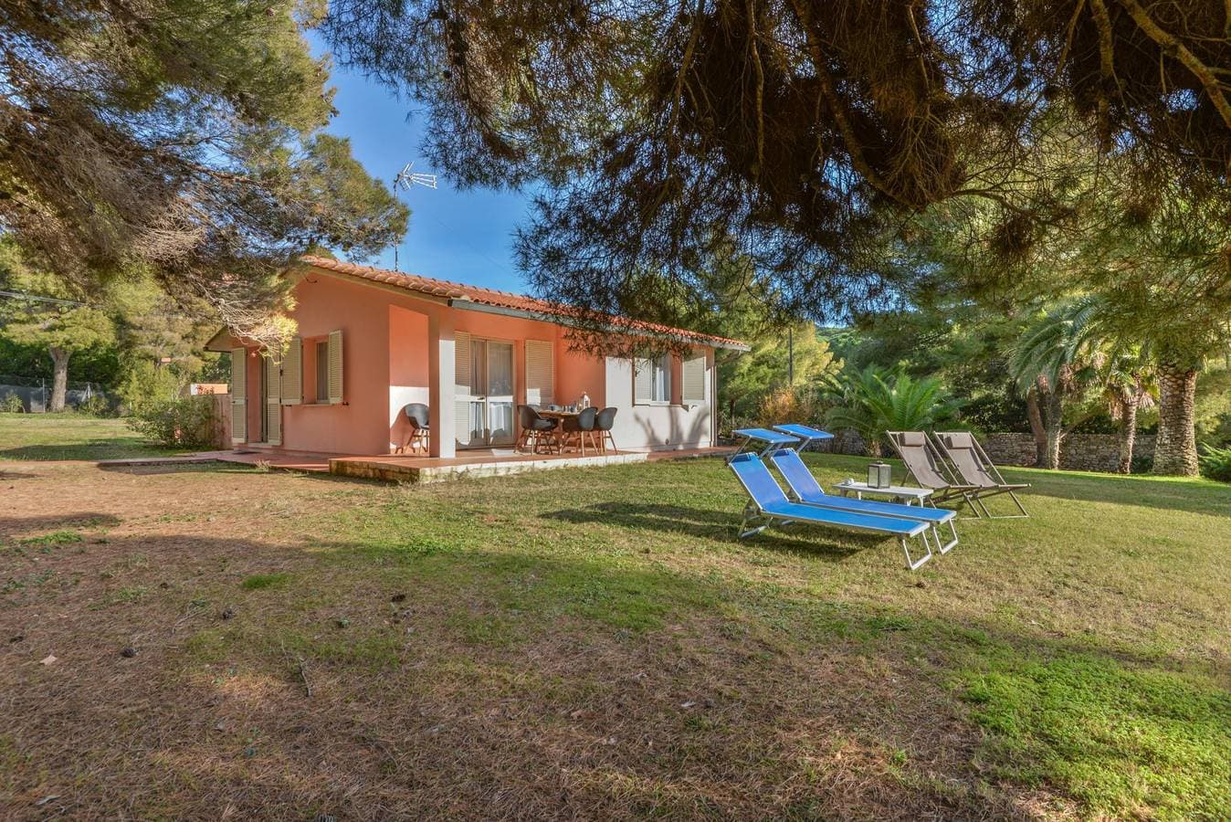 Foto 7 von 47: Villa für 6 Personen mit Garten