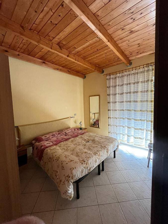Foto 3 von 5: Large Double Room