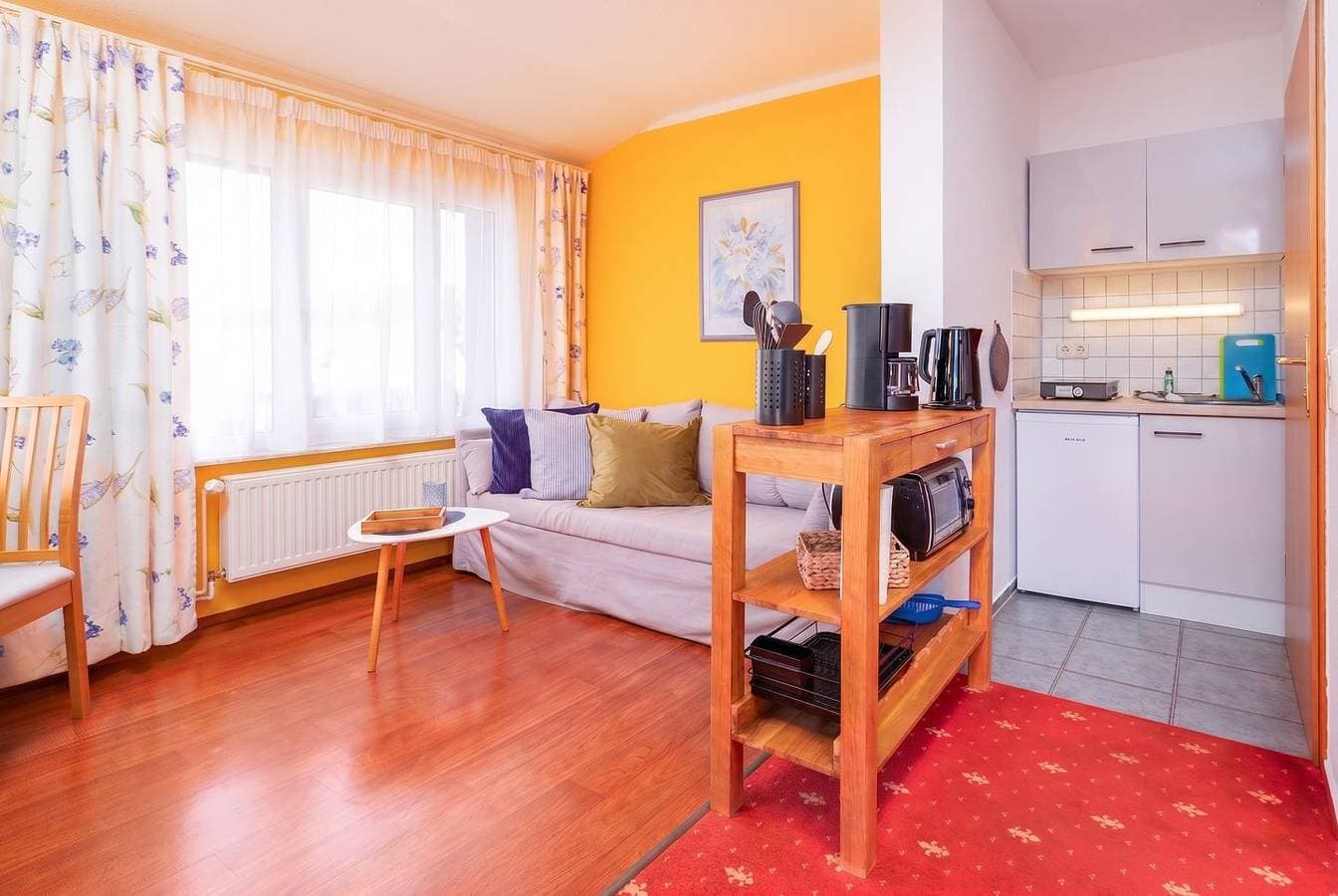 Ferienwohnung "Dünenrose" mit Garten, WLAN & Parkplatz – nur 200 m bis zum Sandstrand 1