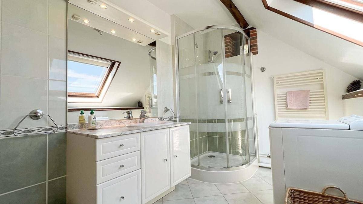 Foto 7 von 14: Three-Bedroom House