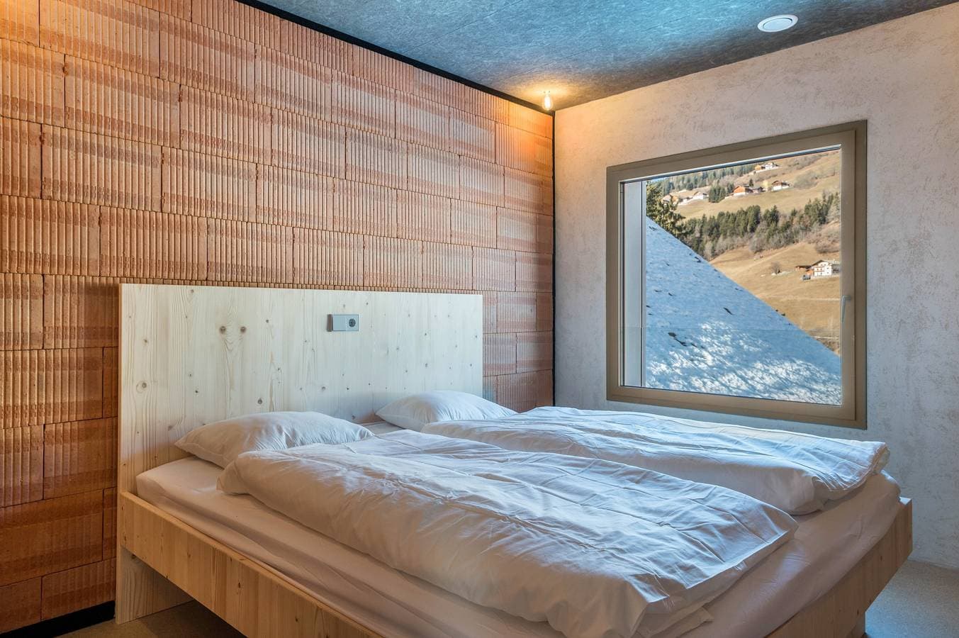 Foto 13 von 32: Ferienwohnung 'Lena Dolomites Suite mit Bergblick, privater Terrasse und Sauna
