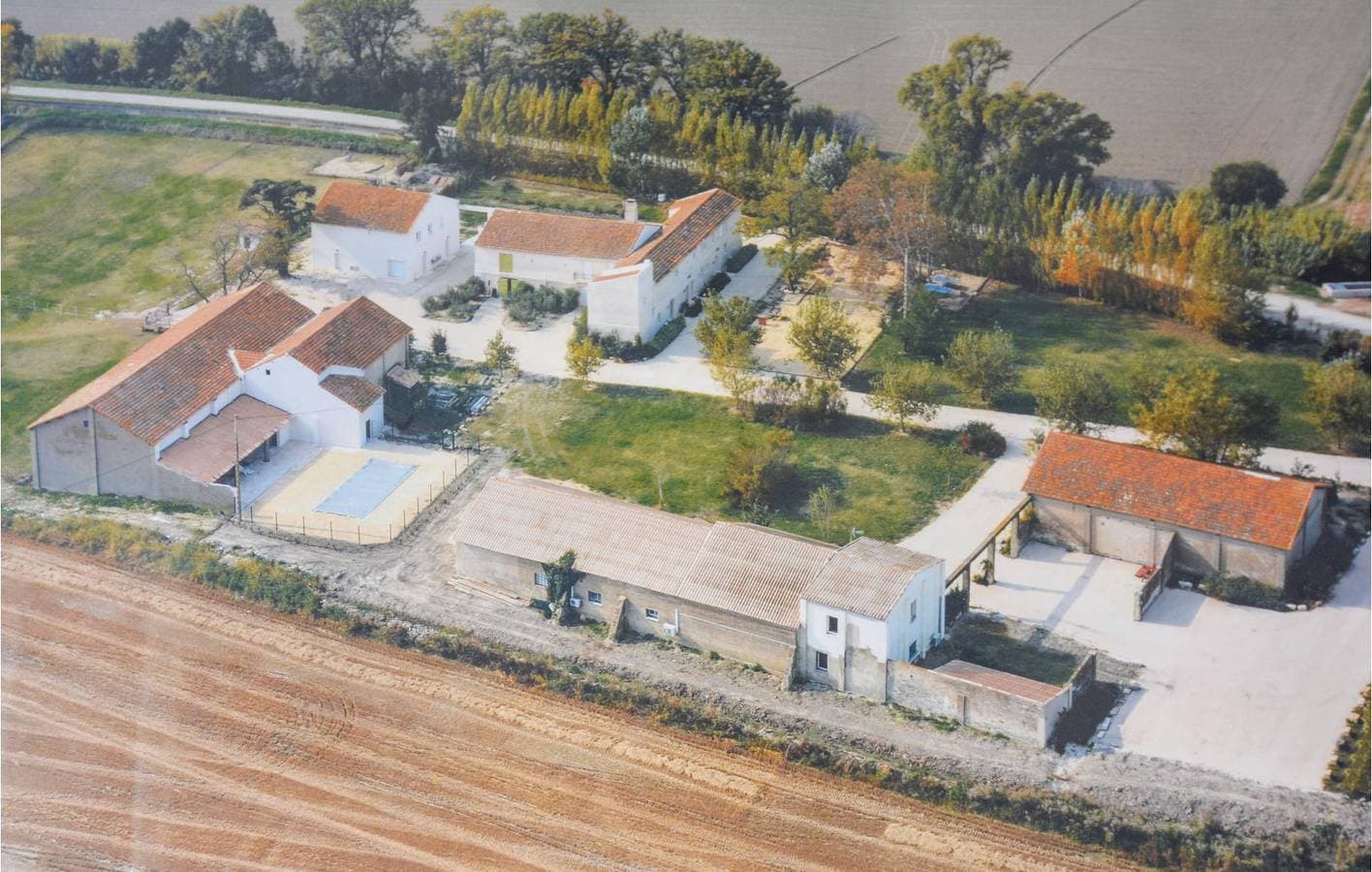 Foto 3 von 40: Rhone-Side Wohnung: AC, Pool, Parkplatz & WiFi!