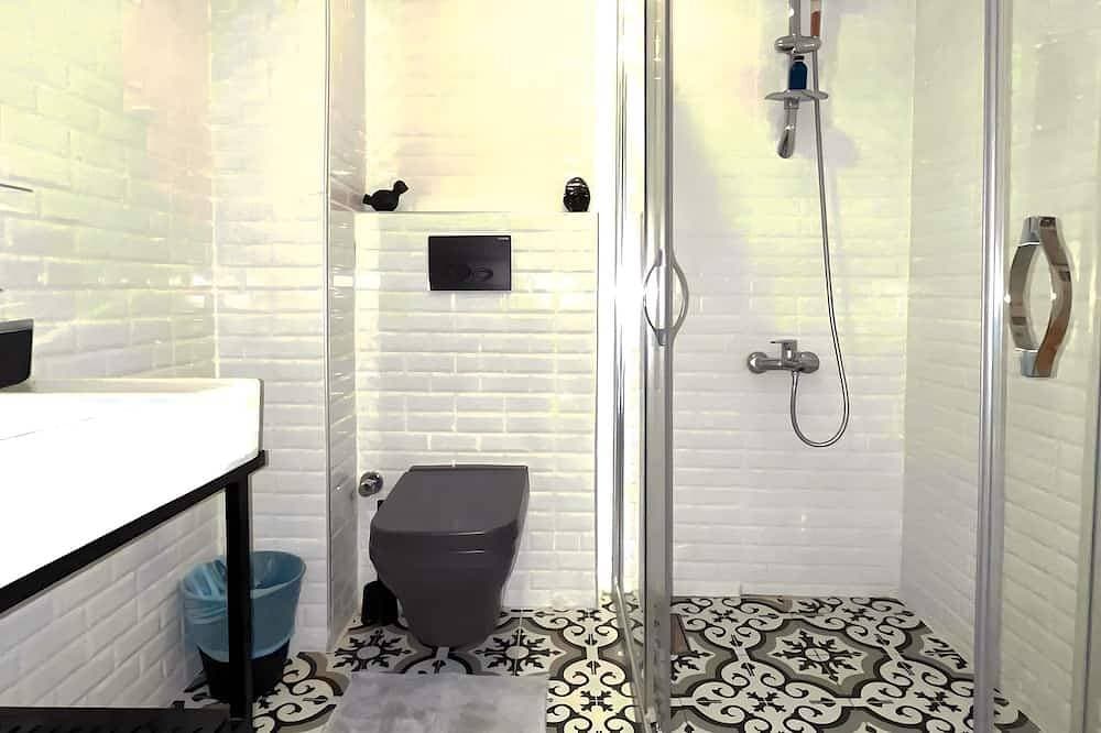 Foto 10 von 20: Cozy Central Apartment with Elevator&Patio Near Metro 2 minute walking