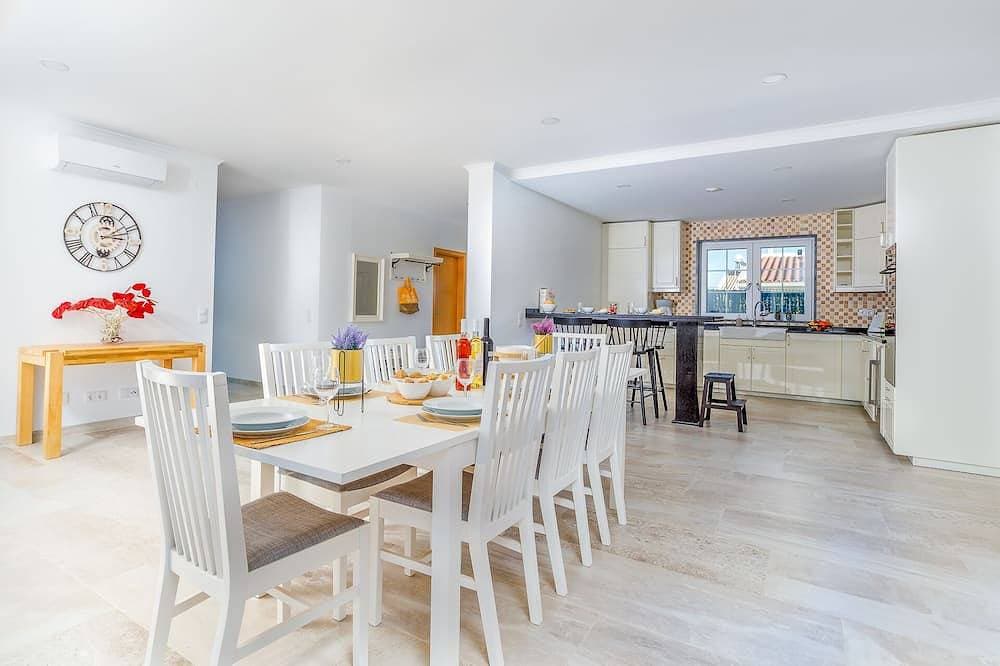 Foto 13 von 30: Beautiful 4 bed, 3 bath bungalow with optional heated pool - 136331/Al