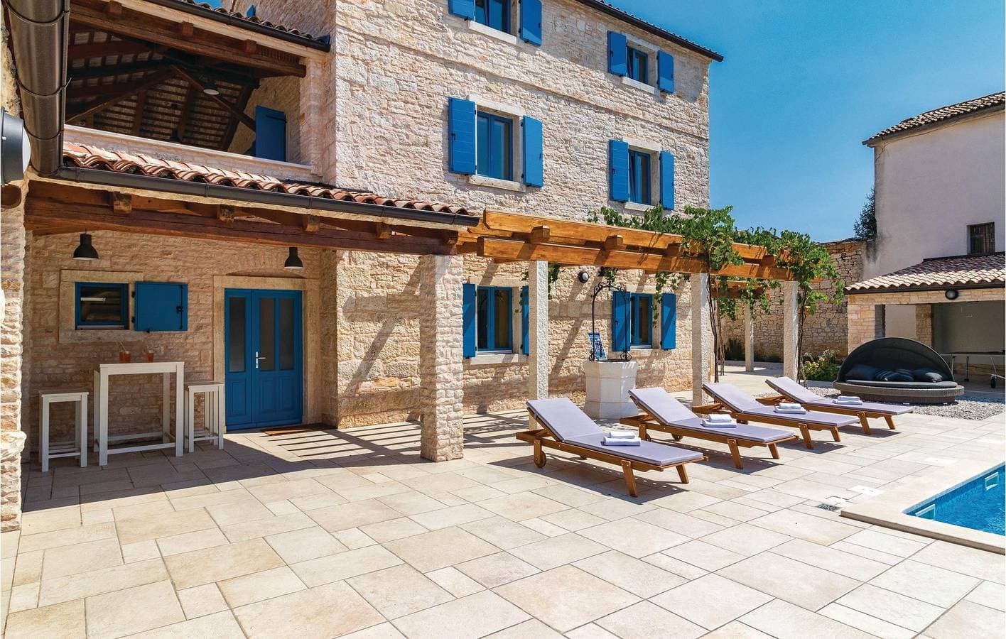 Foto 11 von 57: Gemütliche 1-Zimmer-Wohnung mit Pool, WLAN und Parkplatz