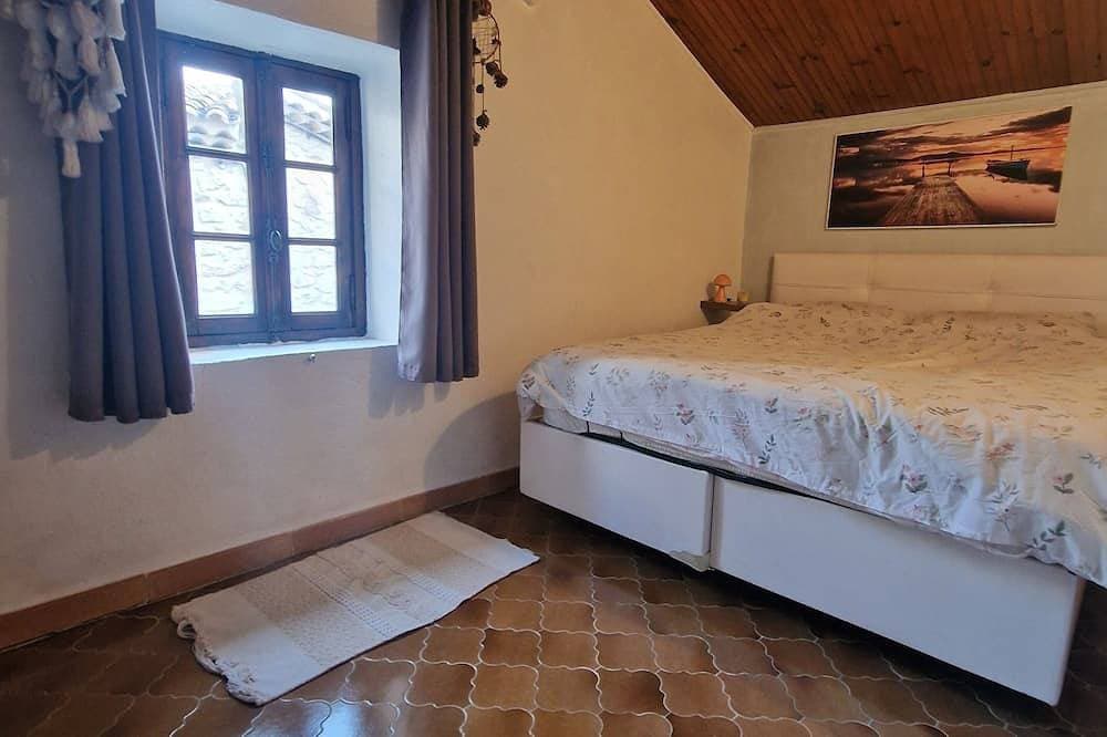 Foto 2 von 7: Jeonna stone house