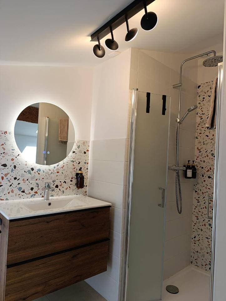 Foto 9 von 11: Double Room with Private Bathroom