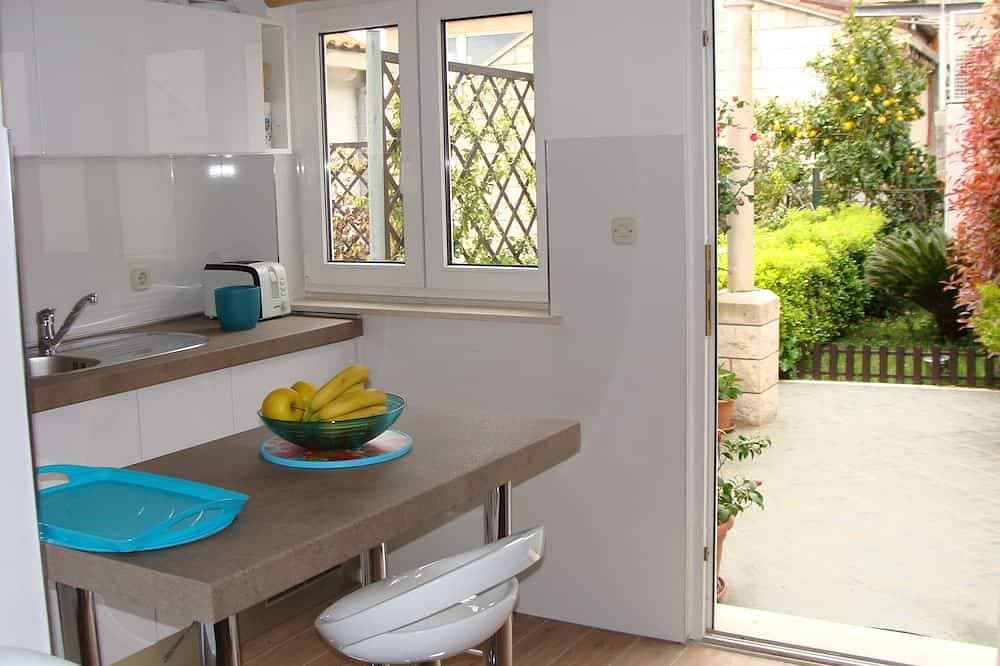 Foto 13 von 27: Studio-Apartment Klara atemberaubender Blick auf das Meer und die Altstadt!