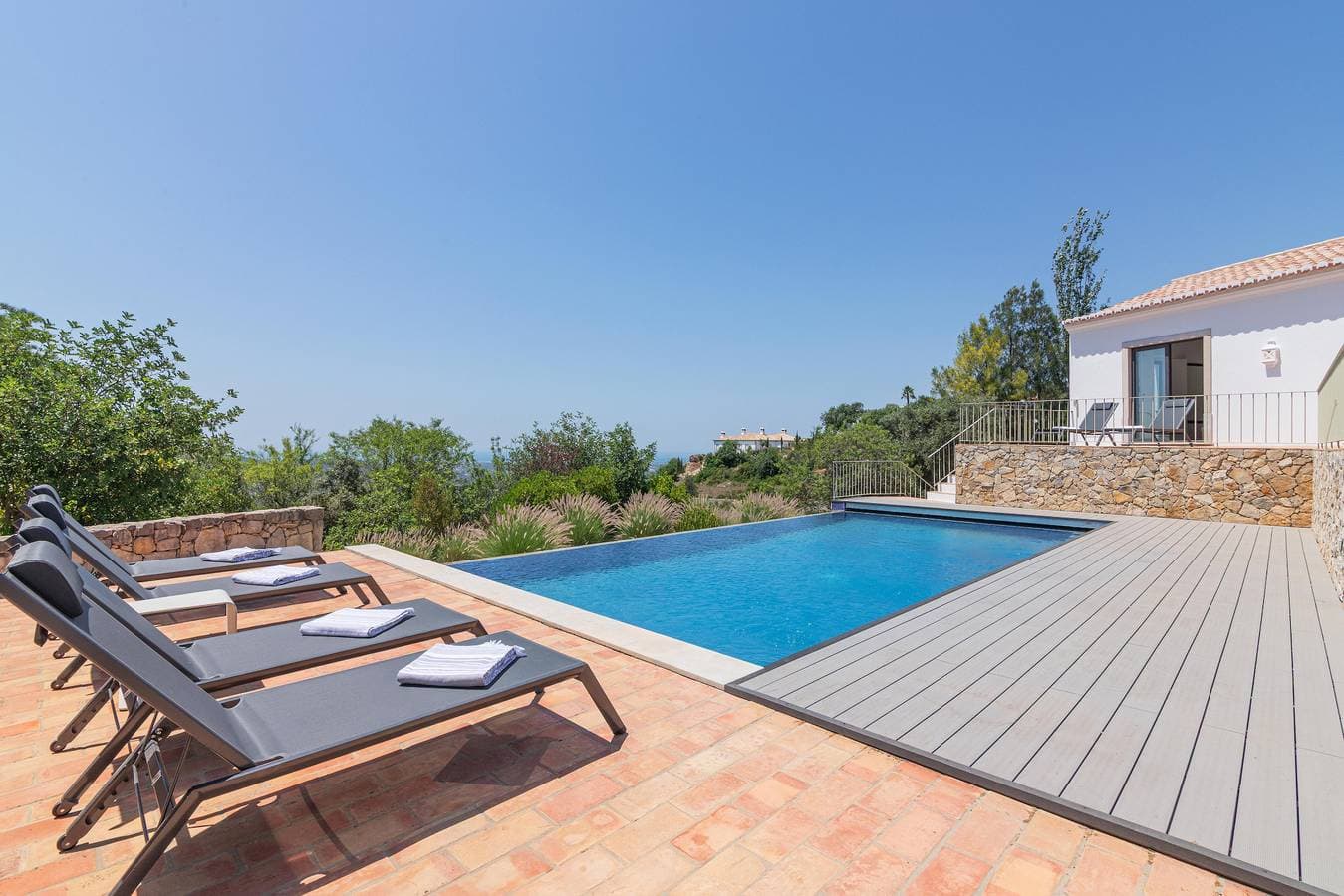 Foto 2 von 48: Casa Velha: Pool & Ocean View