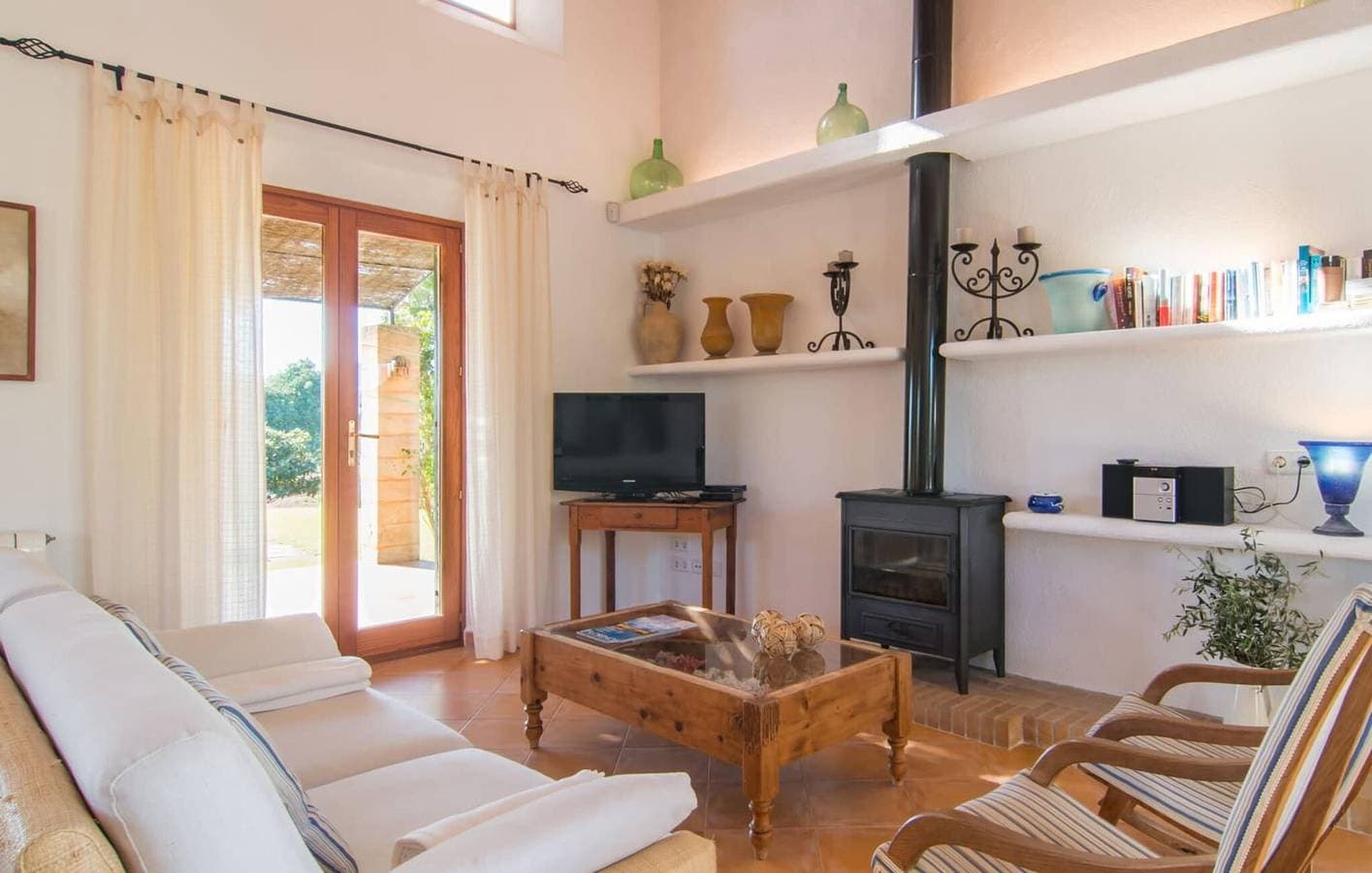 Foto 7 von 29: Gemütliches Apartment am Strand mit Pool und Küche