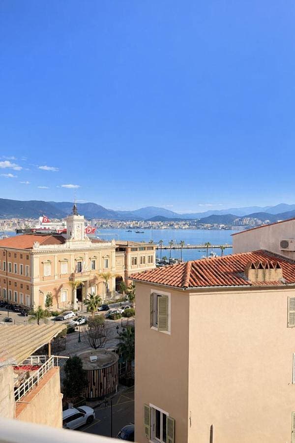 Foto 5 von 10: Apartment with Sea View