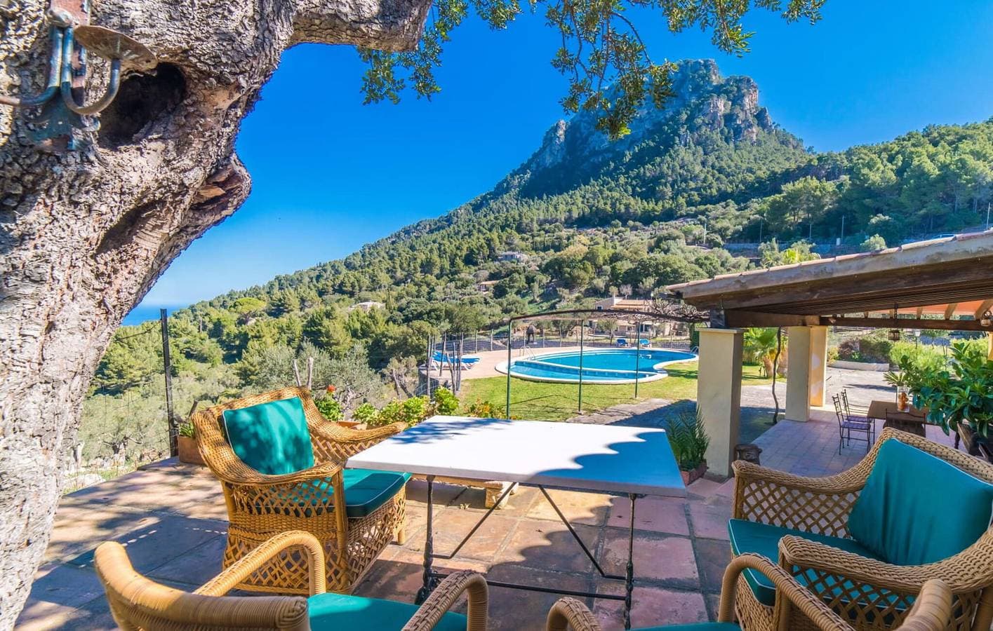 Foto 12 von 47: Apartment mit Meerblick, Pool und Terrasse, 1,5 km von Port de Valldemossa entfernt.