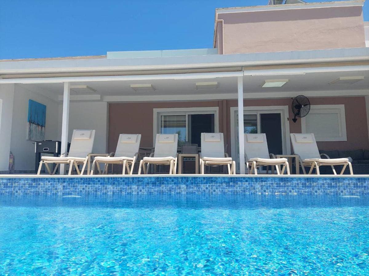 Foto 5 von 35: Villa with Private Pool