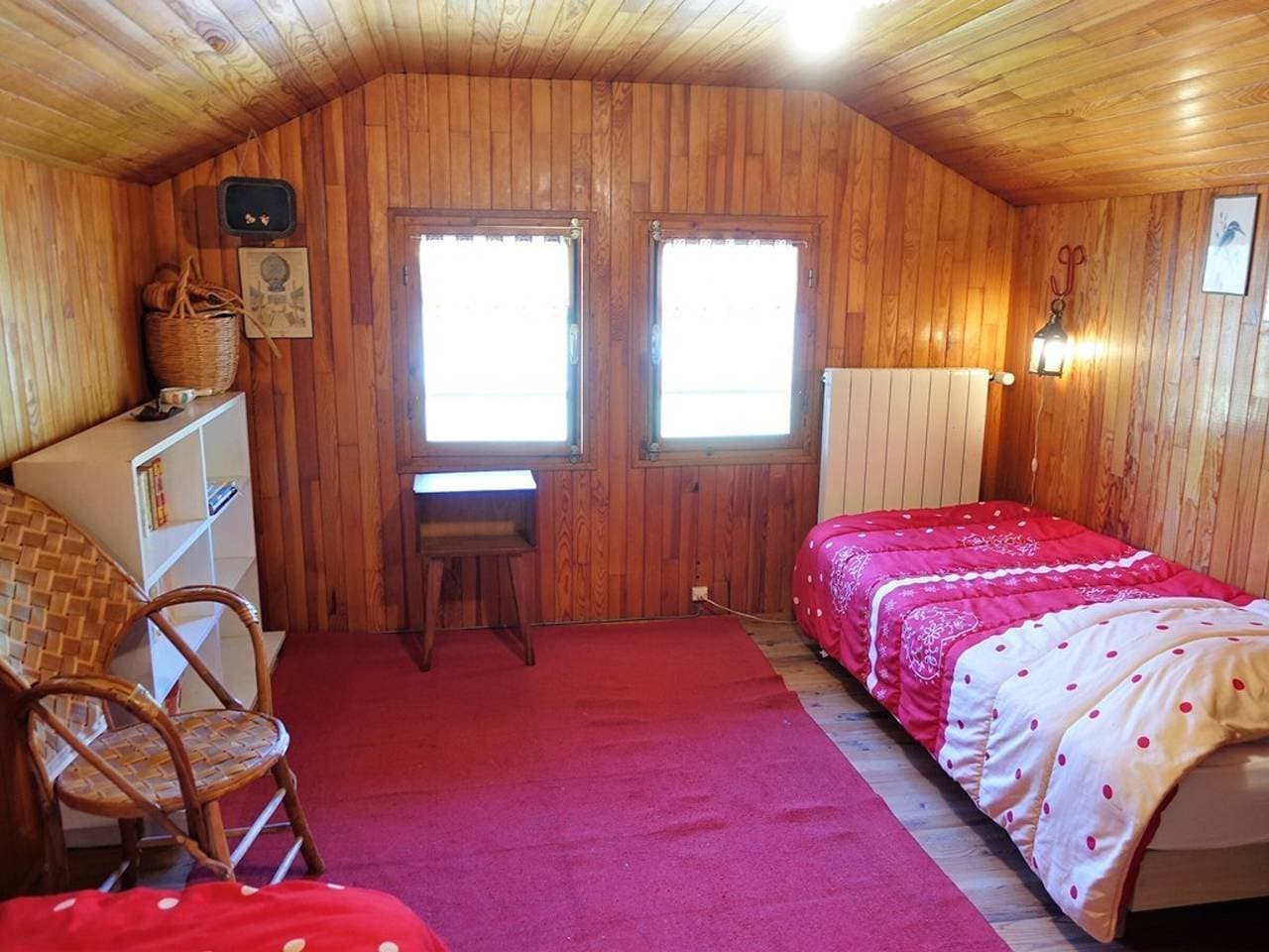 Foto 10 von 12: Chalet mit 4 Zimmern für 6 Pers., nahe Dorf, Terrasse, Skidepot